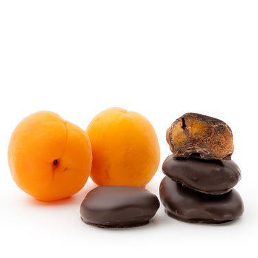 Translation missing: de.Aprikosen in Zartbitterschokolade von Snackberries – getrocknete Aprikosen mit Zartbitterschokolade