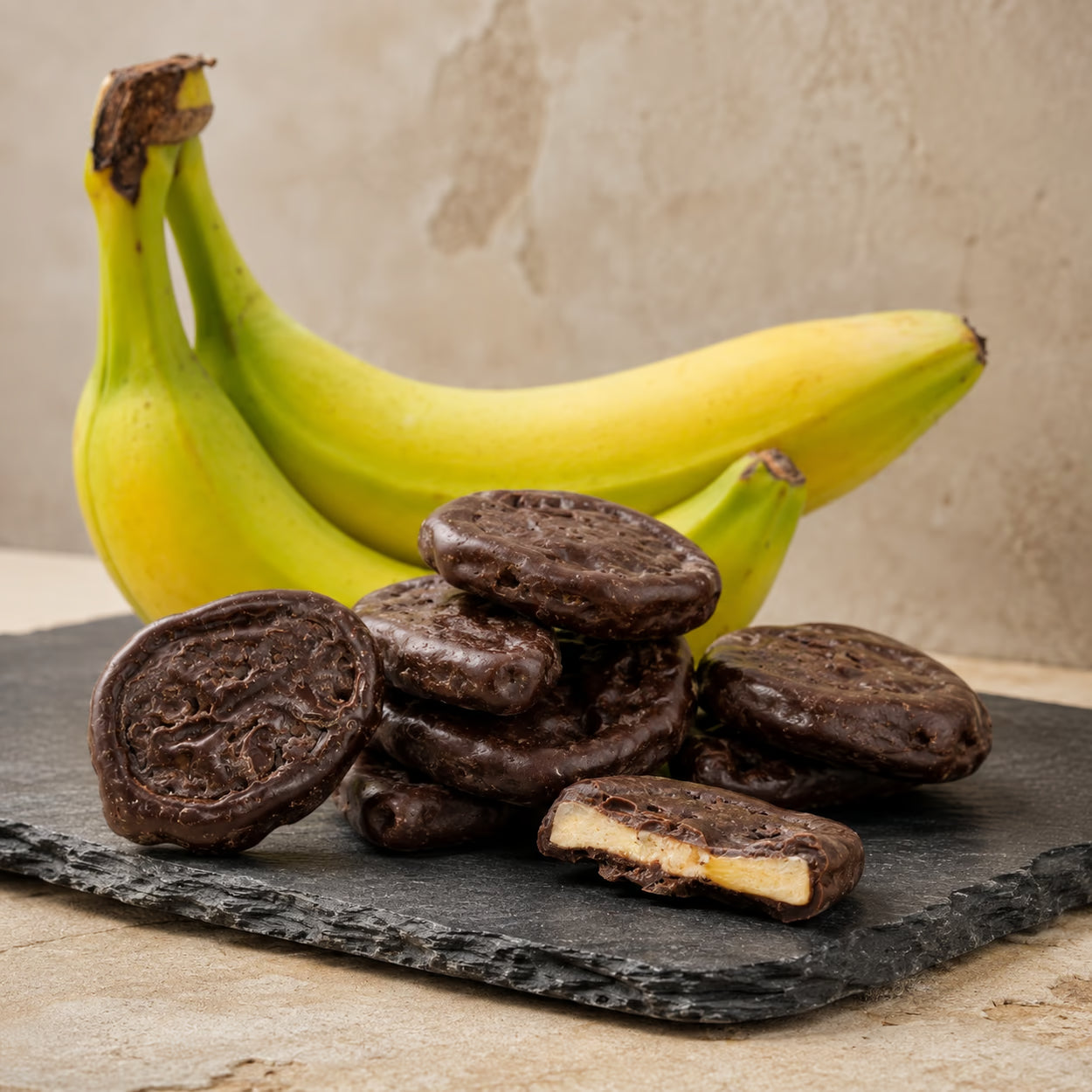 Bananenchips in Zartbitterschokolade