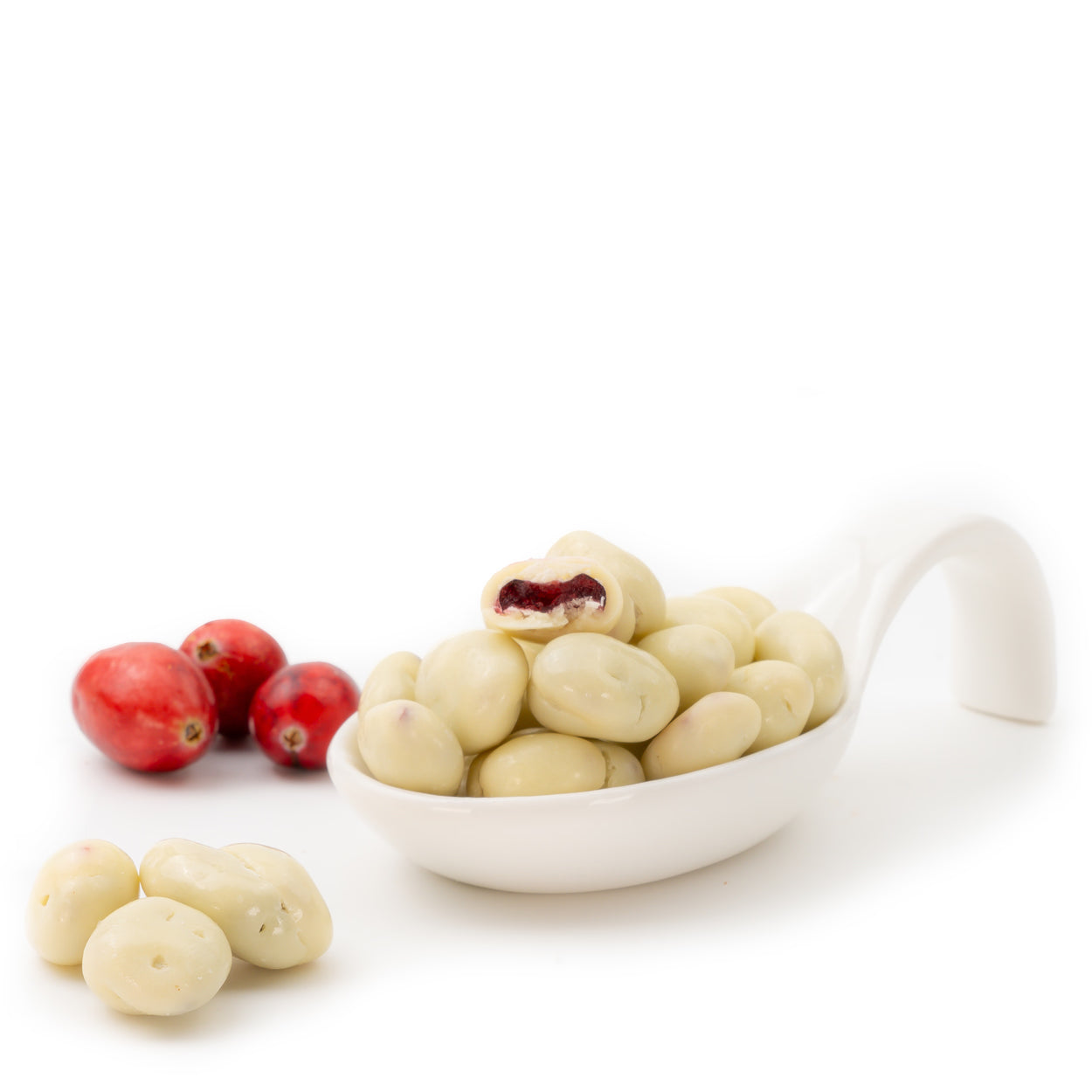 Cranberries in weißer Schokolade von Snackberries – getrocknete Cranberries mit weißer Schokolade