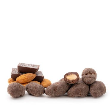 Translation missing: de.Mandelkerne in Zartbitterschokolade Salty von Snackberries – Mandeln mit Zartbitterschokolade und Salz